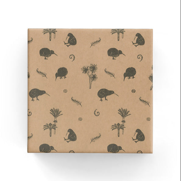 Little Kiwi Wrap Black on Kraft***